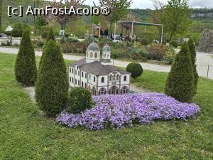[P18] MiniBulgaria Parc » foto by Mirinda
 - 
<span class="allrVoted glyphicon glyphicon-heart hidden" id="av1527234"></span>
<a class="m-l-10 hidden" id="sv1527234" onclick="voting_Foto_DelVot(,1527234,26860)" role="button">șterge vot <span class="glyphicon glyphicon-remove"></span></a>
<a id="v91527234" class=" c-red"  onclick="voting_Foto_SetVot(1527234)" role="button"><span class="glyphicon glyphicon-heart-empty"></span> <b>LIKE</b> = Votează poza</a> <img class="hidden"  id="f1527234W9" src="/imagini/loader.gif" border="0" /><span class="AjErrMes hidden" id="e1527234ErM"></span>