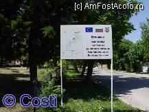 [P01] Panoul ce ne anunţă că traseul a fost amenajat din fonduri europene. » foto by Costi
 - 
<span class="allrVoted glyphicon glyphicon-heart hidden" id="av244556"></span>
<a class="m-l-10 hidden" id="sv244556" onclick="voting_Foto_DelVot(,244556,26861)" role="button">șterge vot <span class="glyphicon glyphicon-remove"></span></a>
<a id="v9244556" class=" c-red"  onclick="voting_Foto_SetVot(244556)" role="button"><span class="glyphicon glyphicon-heart-empty"></span> <b>LIKE</b> = Votează poza</a> <img class="hidden"  id="f244556W9" src="/imagini/loader.gif" border="0" /><span class="AjErrMes hidden" id="e244556ErM"></span>