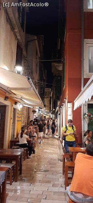 P15 [JUL-2021] Forfotă seara pe străduţele centrului vechi din Zadar