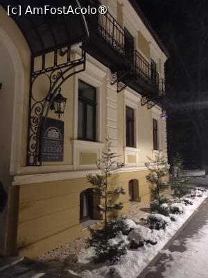 [P01] Hotel Versay » foto by zlatna
 - 
<span class="allrVoted glyphicon glyphicon-heart hidden" id="av1503309"></span>
<a class="m-l-10 hidden" id="sv1503309" onclick="voting_Foto_DelVot(,1503309,27041)" role="button">șterge vot <span class="glyphicon glyphicon-remove"></span></a>
<a id="v91503309" class=" c-red"  onclick="voting_Foto_SetVot(1503309)" role="button"><span class="glyphicon glyphicon-heart-empty"></span> <b>LIKE</b> = Votează poza</a> <img class="hidden"  id="f1503309W9" src="/imagini/loader.gif" border="0" /><span class="AjErrMes hidden" id="e1503309ErM"></span>