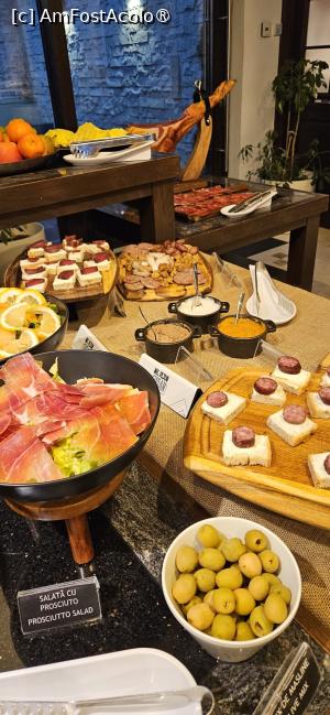 [P18] Mic dejun pe alese » foto by kmy
 - 
<span class="allrVoted glyphicon glyphicon-heart hidden" id="av1515592"></span>
<a class="m-l-10 hidden" id="sv1515592" onclick="voting_Foto_DelVot(,1515592,27047)" role="button">șterge vot <span class="glyphicon glyphicon-remove"></span></a>
<a id="v91515592" class=" c-red"  onclick="voting_Foto_SetVot(1515592)" role="button"><span class="glyphicon glyphicon-heart-empty"></span> <b>LIKE</b> = Votează poza</a> <img class="hidden"  id="f1515592W9" src="/imagini/loader.gif" border="0" /><span class="AjErrMes hidden" id="e1515592ErM"></span>