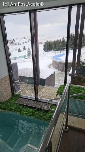 [P04] Piscina interioara a hotelului cu vedere la piscina exterioara » foto by kmy
 - 
<span class="allrVoted glyphicon glyphicon-heart hidden" id="av1515527"></span>
<a class="m-l-10 hidden" id="sv1515527" onclick="voting_Foto_DelVot(,1515527,27047)" role="button">șterge vot <span class="glyphicon glyphicon-remove"></span></a>
<a id="v91515527" class=" c-red"  onclick="voting_Foto_SetVot(1515527)" role="button"><span class="glyphicon glyphicon-heart-empty"></span> <b>LIKE</b> = Votează poza</a> <img class="hidden"  id="f1515527W9" src="/imagini/loader.gif" border="0" /><span class="AjErrMes hidden" id="e1515527ErM"></span>