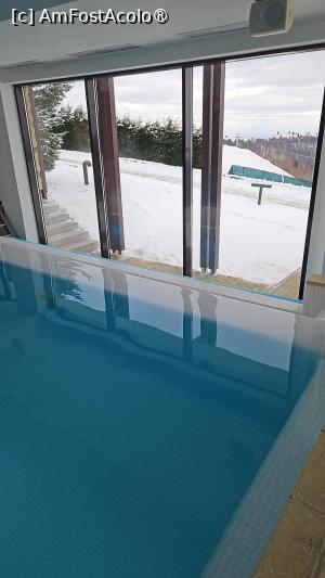 [P06] Piscina interioara de la Castelnor » foto by kmy
 - 
<span class="allrVoted glyphicon glyphicon-heart hidden" id="av1515529"></span>
<a class="m-l-10 hidden" id="sv1515529" onclick="voting_Foto_DelVot(,1515529,27047)" role="button">șterge vot <span class="glyphicon glyphicon-remove"></span></a>
<a id="v91515529" class=" c-red"  onclick="voting_Foto_SetVot(1515529)" role="button"><span class="glyphicon glyphicon-heart-empty"></span> <b>LIKE</b> = Votează poza</a> <img class="hidden"  id="f1515529W9" src="/imagini/loader.gif" border="0" /><span class="AjErrMes hidden" id="e1515529ErM"></span>