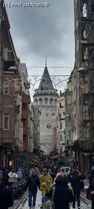 [P40] Turnul Galata » foto by Yolanda
 - 
<span class="allrVoted glyphicon glyphicon-heart hidden" id="av1528841"></span>
<a class="m-l-10 hidden" id="sv1528841" onclick="voting_Foto_DelVot(,1528841,27088)" role="button">șterge vot <span class="glyphicon glyphicon-remove"></span></a>
<a id="v91528841" class=" c-red"  onclick="voting_Foto_SetVot(1528841)" role="button"><span class="glyphicon glyphicon-heart-empty"></span> <b>LIKE</b> = Votează poza</a> <img class="hidden"  id="f1528841W9" src="/imagini/loader.gif" border="0" /><span class="AjErrMes hidden" id="e1528841ErM"></span>