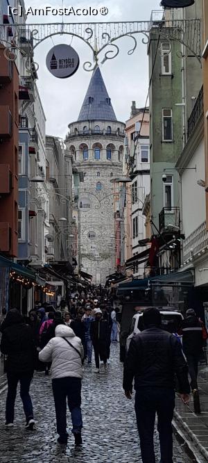 [P41] Turnul Galata » foto by Yolanda
 - 
<span class="allrVoted glyphicon glyphicon-heart hidden" id="av1528842"></span>
<a class="m-l-10 hidden" id="sv1528842" onclick="voting_Foto_DelVot(,1528842,27088)" role="button">șterge vot <span class="glyphicon glyphicon-remove"></span></a>
<a id="v91528842" class=" c-red"  onclick="voting_Foto_SetVot(1528842)" role="button"><span class="glyphicon glyphicon-heart-empty"></span> <b>LIKE</b> = Votează poza</a> <img class="hidden"  id="f1528842W9" src="/imagini/loader.gif" border="0" /><span class="AjErrMes hidden" id="e1528842ErM"></span>