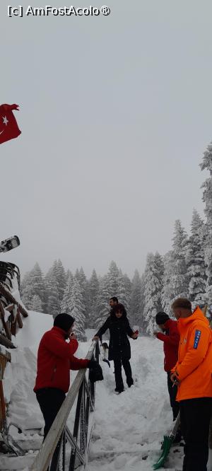 [P22] pe muntele Uludag, peisaj de iarna, drumul catre telescaun » foto by Yolanda
 - 
<span class="allrVoted glyphicon glyphicon-heart hidden" id="av1529085"></span>
<a class="m-l-10 hidden" id="sv1529085" onclick="voting_Foto_DelVot(,1529085,27088)" role="button">șterge vot <span class="glyphicon glyphicon-remove"></span></a>
<a id="v91529085" class=" c-red"  onclick="voting_Foto_SetVot(1529085)" role="button"><span class="glyphicon glyphicon-heart-empty"></span> <b>LIKE</b> = Votează poza</a> <img class="hidden"  id="f1529085W9" src="/imagini/loader.gif" border="0" /><span class="AjErrMes hidden" id="e1529085ErM"></span>