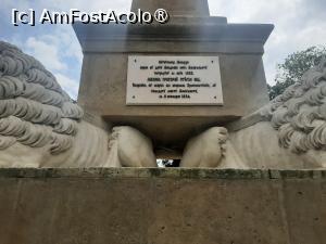 [P14] Detaliu de pe Obeliscul cu Lei » foto by Zoazore
 - 
<span class="allrVoted glyphicon glyphicon-heart hidden" id="av1526204"></span>
<a class="m-l-10 hidden" id="sv1526204" onclick="voting_Foto_DelVot(,1526204,27139)" role="button">șterge vot <span class="glyphicon glyphicon-remove"></span></a>
<a id="v91526204" class=" c-red"  onclick="voting_Foto_SetVot(1526204)" role="button"><span class="glyphicon glyphicon-heart-empty"></span> <b>LIKE</b> = Votează poza</a> <img class="hidden"  id="f1526204W9" src="/imagini/loader.gif" border="0" /><span class="AjErrMes hidden" id="e1526204ErM"></span>