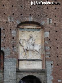 [P16] Milano, Castello Sforzesco: detaliu de pe fațada Turnului Filarete, cu un basorelief dedicat în 1905 regelui Umberto I al Italiei » foto by mariana.olaru
 - 
<span class="allrVoted glyphicon glyphicon-heart hidden" id="av335585"></span>
<a class="m-l-10 hidden" id="sv335585" onclick="voting_Foto_DelVot(,335585,27191)" role="button">șterge vot <span class="glyphicon glyphicon-remove"></span></a>
<a id="v9335585" class=" c-red"  onclick="voting_Foto_SetVot(335585)" role="button"><span class="glyphicon glyphicon-heart-empty"></span> <b>LIKE</b> = Votează poza</a> <img class="hidden"  id="f335585W9" src="/imagini/loader.gif" border="0" /><span class="AjErrMes hidden" id="e335585ErM"></span>