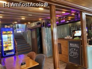 P18 [JUN-2023] MAHALL Hamzaköy Gelibolu - interior restaurant şi scara spre salonul de la etaj