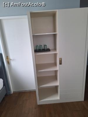 [P02] Usa de intrare in baie » foto by nightwish
 - 
<span class="allrVoted glyphicon glyphicon-heart hidden" id="av1515481"></span>
<a class="m-l-10 hidden" id="sv1515481" onclick="voting_Foto_DelVot(,1515481,27314)" role="button">șterge vot <span class="glyphicon glyphicon-remove"></span></a>
<a id="v91515481" class=" c-red"  onclick="voting_Foto_SetVot(1515481)" role="button"><span class="glyphicon glyphicon-heart-empty"></span> <b>LIKE</b> = Votează poza</a> <img class="hidden"  id="f1515481W9" src="/imagini/loader.gif" border="0" /><span class="AjErrMes hidden" id="e1515481ErM"></span>