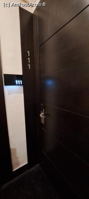 [P10] Hotel INN Rossio, ușa camerei noastre » foto by irinad
 - 
<span class="allrVoted glyphicon glyphicon-heart hidden" id="av1502939"></span>
<a class="m-l-10 hidden" id="sv1502939" onclick="voting_Foto_DelVot(,1502939,27403)" role="button">șterge vot <span class="glyphicon glyphicon-remove"></span></a>
<a id="v91502939" class=" c-red"  onclick="voting_Foto_SetVot(1502939)" role="button"><span class="glyphicon glyphicon-heart-empty"></span> <b>LIKE</b> = Votează poza</a> <img class="hidden"  id="f1502939W9" src="/imagini/loader.gif" border="0" /><span class="AjErrMes hidden" id="e1502939ErM"></span>