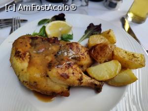 [P04] Restaurant La Roccia; pui cu cartofi la cuptor » foto by crismis
 - 
<span class="allrVoted glyphicon glyphicon-heart hidden" id="av1515002"></span>
<a class="m-l-10 hidden" id="sv1515002" onclick="voting_Foto_DelVot(,1515002,27463)" role="button">șterge vot <span class="glyphicon glyphicon-remove"></span></a>
<a id="v91515002" class=" c-red"  onclick="voting_Foto_SetVot(1515002)" role="button"><span class="glyphicon glyphicon-heart-empty"></span> <b>LIKE</b> = Votează poza</a> <img class="hidden"  id="f1515002W9" src="/imagini/loader.gif" border="0" /><span class="AjErrMes hidden" id="e1515002ErM"></span>