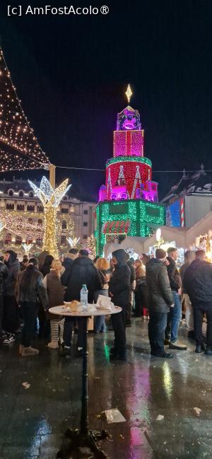 [P24] 24. Bradul de Crăciun luminat seara. » foto by doinafil
 - 
<span class="allrVoted glyphicon glyphicon-heart hidden" id="av1513338"></span>
<a class="m-l-10 hidden" id="sv1513338" onclick="voting_Foto_DelVot(,1513338,27805)" role="button">șterge vot <span class="glyphicon glyphicon-remove"></span></a>
<a id="v91513338" class=" c-red"  onclick="voting_Foto_SetVot(1513338)" role="button"><span class="glyphicon glyphicon-heart-empty"></span> <b>LIKE</b> = Votează poza</a> <img class="hidden"  id="f1513338W9" src="/imagini/loader.gif" border="0" /><span class="AjErrMes hidden" id="e1513338ErM"></span>