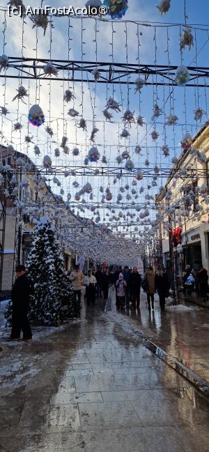 [P06] 6. Una din străzile Târgului, cu plasă de becuri. » foto by doinafil
 - 
<span class="allrVoted glyphicon glyphicon-heart hidden" id="av1513320"></span>
<a class="m-l-10 hidden" id="sv1513320" onclick="voting_Foto_DelVot(,1513320,27805)" role="button">șterge vot <span class="glyphicon glyphicon-remove"></span></a>
<a id="v91513320" class=" c-red"  onclick="voting_Foto_SetVot(1513320)" role="button"><span class="glyphicon glyphicon-heart-empty"></span> <b>LIKE</b> = Votează poza</a> <img class="hidden"  id="f1513320W9" src="/imagini/loader.gif" border="0" /><span class="AjErrMes hidden" id="e1513320ErM"></span>