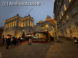 [P10] In curtea interioara a Castelului Buda erau amenajate cateva casute unde se puteau servi preparate calde » foto by raluca banu
 - 
<span class="allrVoted glyphicon glyphicon-heart hidden" id="av1462722"></span>
<a class="m-l-10 hidden" id="sv1462722" onclick="voting_Foto_DelVot(,1462722,27814)" role="button">șterge vot <span class="glyphicon glyphicon-remove"></span></a>
<a id="v91462722" class=" c-red"  onclick="voting_Foto_SetVot(1462722)" role="button"><span class="glyphicon glyphicon-heart-empty"></span> <b>LIKE</b> = Votează poza</a> <img class="hidden"  id="f1462722W9" src="/imagini/loader.gif" border="0" /><span class="AjErrMes hidden" id="e1462722ErM"></span>