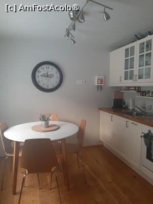 [P11] Sem Apartments (apartamentul de la parter) » foto by adso
 - 
<span class="allrVoted glyphicon glyphicon-heart hidden" id="av1513244"></span>
<a class="m-l-10 hidden" id="sv1513244" onclick="voting_Foto_DelVot(,1513244,27932)" role="button">șterge vot <span class="glyphicon glyphicon-remove"></span></a>
<a id="v91513244" class=" c-red"  onclick="voting_Foto_SetVot(1513244)" role="button"><span class="glyphicon glyphicon-heart-empty"></span> <b>LIKE</b> = Votează poza</a> <img class="hidden"  id="f1513244W9" src="/imagini/loader.gif" border="0" /><span class="AjErrMes hidden" id="e1513244ErM"></span>