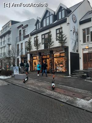 [P40] Străzile din Reykjavík » foto by adso
 - 
<span class="allrVoted glyphicon glyphicon-heart hidden" id="av1513273"></span>
<a class="m-l-10 hidden" id="sv1513273" onclick="voting_Foto_DelVot(,1513273,27932)" role="button">șterge vot <span class="glyphicon glyphicon-remove"></span></a>
<a id="v91513273" class=" c-red"  onclick="voting_Foto_SetVot(1513273)" role="button"><span class="glyphicon glyphicon-heart-empty"></span> <b>LIKE</b> = Votează poza</a> <img class="hidden"  id="f1513273W9" src="/imagini/loader.gif" border="0" /><span class="AjErrMes hidden" id="e1513273ErM"></span>