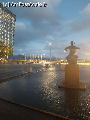 [P71] Sala de concerte și conferințe Harpa » foto by adso
 - 
<span class="allrVoted glyphicon glyphicon-heart hidden" id="av1513304"></span>
<a class="m-l-10 hidden" id="sv1513304" onclick="voting_Foto_DelVot(,1513304,27932)" role="button">șterge vot <span class="glyphicon glyphicon-remove"></span></a>
<a id="v91513304" class=" c-red"  onclick="voting_Foto_SetVot(1513304)" role="button"><span class="glyphicon glyphicon-heart-empty"></span> <b>LIKE</b> = Votează poza</a> <img class="hidden"  id="f1513304W9" src="/imagini/loader.gif" border="0" /><span class="AjErrMes hidden" id="e1513304ErM"></span>