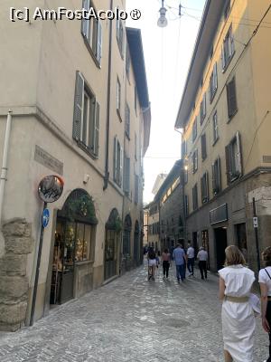 [P02] Bergamo-Citta Alta » foto by AZE
 - 
<span class="allrVoted glyphicon glyphicon-heart hidden" id="av1440567"></span>
<a class="m-l-10 hidden" id="sv1440567" onclick="voting_Foto_DelVot(,1440567,27983)" role="button">șterge vot <span class="glyphicon glyphicon-remove"></span></a>
<a id="v91440567" class=" c-red"  onclick="voting_Foto_SetVot(1440567)" role="button"><span class="glyphicon glyphicon-heart-empty"></span> <b>LIKE</b> = Votează poza</a> <img class="hidden"  id="f1440567W9" src="/imagini/loader.gif" border="0" /><span class="AjErrMes hidden" id="e1440567ErM"></span>