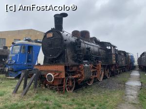 [P13] Muzeul de locomotive cu aburi Sibiu » foto by AZE
 - 
<span class="allrVoted glyphicon glyphicon-heart hidden" id="av1359689"></span>
<a class="m-l-10 hidden" id="sv1359689" onclick="voting_Foto_DelVot(,1359689,27984)" role="button">șterge vot <span class="glyphicon glyphicon-remove"></span></a>
<a id="v91359689" class=" c-red"  onclick="voting_Foto_SetVot(1359689)" role="button"><span class="glyphicon glyphicon-heart-empty"></span> <b>LIKE</b> = Votează poza</a> <img class="hidden"  id="f1359689W9" src="/imagini/loader.gif" border="0" /><span class="AjErrMes hidden" id="e1359689ErM"></span>