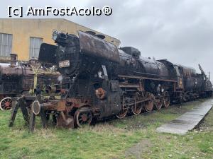 [P18] Muzeul de locomotive cu aburi Sibiu » foto by AZE
 - 
<span class="allrVoted glyphicon glyphicon-heart hidden" id="av1359694"></span>
<a class="m-l-10 hidden" id="sv1359694" onclick="voting_Foto_DelVot(,1359694,27984)" role="button">șterge vot <span class="glyphicon glyphicon-remove"></span></a>
<a id="v91359694" class=" c-red"  onclick="voting_Foto_SetVot(1359694)" role="button"><span class="glyphicon glyphicon-heart-empty"></span> <b>LIKE</b> = Votează poza</a> <img class="hidden"  id="f1359694W9" src="/imagini/loader.gif" border="0" /><span class="AjErrMes hidden" id="e1359694ErM"></span>