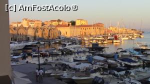 [P27] Fotografie-zoom de pe balconul camerei, în care apare vechiul port venețian, Marele Arsenal Venețian, Teatrul Mikis Theodorakis și Centrul Mediteranean de Arhitectură. » foto by ovidiuyepi
 - 
<span class="allrVoted glyphicon glyphicon-heart hidden" id="av1407725"></span>
<a class="m-l-10 hidden" id="sv1407725" onclick="voting_Foto_DelVot(,1407725,28093)" role="button">șterge vot <span class="glyphicon glyphicon-remove"></span></a>
<a id="v91407725" class=" c-red"  onclick="voting_Foto_SetVot(1407725)" role="button"><span class="glyphicon glyphicon-heart-empty"></span> <b>LIKE</b> = Votează poza</a> <img class="hidden"  id="f1407725W9" src="/imagini/loader.gif" border="0" /><span class="AjErrMes hidden" id="e1407725ErM"></span>