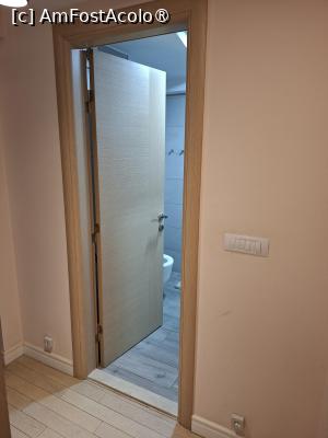 [P27] Skopje, GM SkyView Luxury Flatiron Apartment, Intrarea în Baie » foto by mprofeanu
 - 
<span class="allrVoted glyphicon glyphicon-heart hidden" id="av1538093"></span>
<a class="m-l-10 hidden" id="sv1538093" onclick="voting_Foto_DelVot(,1538093,28147)" role="button">șterge vot <span class="glyphicon glyphicon-remove"></span></a>
<a id="v91538093" class=" c-red"  onclick="voting_Foto_SetVot(1538093)" role="button"><span class="glyphicon glyphicon-heart-empty"></span> <b>LIKE</b> = Votează poza</a> <img class="hidden"  id="f1538093W9" src="/imagini/loader.gif" border="0" /><span class="AjErrMes hidden" id="e1538093ErM"></span>
