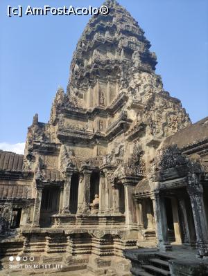 P17 [FEB-2023] Angkor Wat , cel mai mare templu din lume.