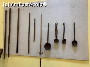[P25] Muzeul etnografic Rășinari,obiecte gospodărești » foto by AZE
 - 
<span class="allrVoted glyphicon glyphicon-heart hidden" id="av1390283"></span>
<a class="m-l-10 hidden" id="sv1390283" onclick="voting_Foto_DelVot(,1390283,28257)" role="button">șterge vot <span class="glyphicon glyphicon-remove"></span></a>
<a id="v91390283" class=" c-red"  onclick="voting_Foto_SetVot(1390283)" role="button"><span class="glyphicon glyphicon-heart-empty"></span> <b>LIKE</b> = Votează poza</a> <img class="hidden"  id="f1390283W9" src="/imagini/loader.gif" border="0" /><span class="AjErrMes hidden" id="e1390283ErM"></span>