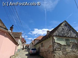 [P42] Casă țărănească veche, intenționat lăsată nerestaurată » foto by Carmen Ion
 - 
<span class="allrVoted glyphicon glyphicon-heart hidden" id="av1511001"></span>
<a class="m-l-10 hidden" id="sv1511001" onclick="voting_Foto_DelVot(,1511001,28257)" role="button">șterge vot <span class="glyphicon glyphicon-remove"></span></a>
<a id="v91511001" class=" c-red"  onclick="voting_Foto_SetVot(1511001)" role="button"><span class="glyphicon glyphicon-heart-empty"></span> <b>LIKE</b> = Votează poza</a> <img class="hidden"  id="f1511001W9" src="/imagini/loader.gif" border="0" /><span class="AjErrMes hidden" id="e1511001ErM"></span>