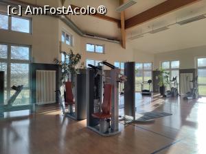 [P61] Sala de fitness » foto by crismis
 - 
<span class="allrVoted glyphicon glyphicon-heart hidden" id="av1428270"></span>
<a class="m-l-10 hidden" id="sv1428270" onclick="voting_Foto_DelVot(,1428270,28552)" role="button">șterge vot <span class="glyphicon glyphicon-remove"></span></a>
<a id="v91428270" class=" c-red"  onclick="voting_Foto_SetVot(1428270)" role="button"><span class="glyphicon glyphicon-heart-empty"></span> <b>LIKE</b> = Votează poza</a> <img class="hidden"  id="f1428270W9" src="/imagini/loader.gif" border="0" /><span class="AjErrMes hidden" id="e1428270ErM"></span>