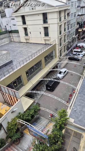 [P14] The City Hotel - vedere de la fereastră » foto by ANILU
 - 
<span class="allrVoted glyphicon glyphicon-heart hidden" id="av1531586"></span>
<a class="m-l-10 hidden" id="sv1531586" onclick="voting_Foto_DelVot(,1531586,28588)" role="button">șterge vot <span class="glyphicon glyphicon-remove"></span></a>
<a id="v91531586" class=" c-red"  onclick="voting_Foto_SetVot(1531586)" role="button"><span class="glyphicon glyphicon-heart-empty"></span> <b>LIKE</b> = Votează poza</a> <img class="hidden"  id="f1531586W9" src="/imagini/loader.gif" border="0" /><span class="AjErrMes hidden" id="e1531586ErM"></span>
