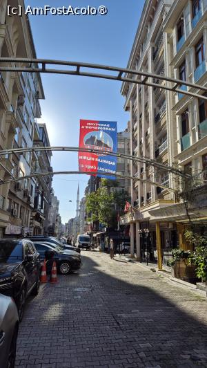 [P23] The City Hotel - pe strada hotelului » foto by ANILU
 - 
<span class="allrVoted glyphicon glyphicon-heart hidden" id="av1531595"></span>
<a class="m-l-10 hidden" id="sv1531595" onclick="voting_Foto_DelVot(,1531595,28588)" role="button">șterge vot <span class="glyphicon glyphicon-remove"></span></a>
<a id="v91531595" class=" c-red"  onclick="voting_Foto_SetVot(1531595)" role="button"><span class="glyphicon glyphicon-heart-empty"></span> <b>LIKE</b> = Votează poza</a> <img class="hidden"  id="f1531595W9" src="/imagini/loader.gif" border="0" /><span class="AjErrMes hidden" id="e1531595ErM"></span>