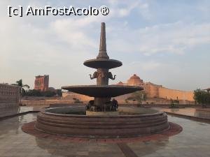 [P23] Parcul Memorial Ambedkar » foto by adso
 - 
<span class="allrVoted glyphicon glyphicon-heart hidden" id="av1442143"></span>
<a class="m-l-10 hidden" id="sv1442143" onclick="voting_Foto_DelVot(,1442143,28680)" role="button">șterge vot <span class="glyphicon glyphicon-remove"></span></a>
<a id="v91442143" class=" c-red"  onclick="voting_Foto_SetVot(1442143)" role="button"><span class="glyphicon glyphicon-heart-empty"></span> <b>LIKE</b> = Votează poza</a> <img class="hidden"  id="f1442143W9" src="/imagini/loader.gif" border="0" /><span class="AjErrMes hidden" id="e1442143ErM"></span>