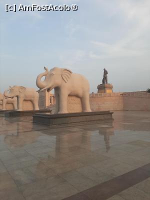 [P05] Parcul Memorial Ambedkar » foto by adso
 - 
<span class="allrVoted glyphicon glyphicon-heart hidden" id="av1442125"></span>
<a class="m-l-10 hidden" id="sv1442125" onclick="voting_Foto_DelVot(,1442125,28680)" role="button">șterge vot <span class="glyphicon glyphicon-remove"></span></a>
<a id="v91442125" class=" c-red"  onclick="voting_Foto_SetVot(1442125)" role="button"><span class="glyphicon glyphicon-heart-empty"></span> <b>LIKE</b> = Votează poza</a> <img class="hidden"  id="f1442125W9" src="/imagini/loader.gif" border="0" /><span class="AjErrMes hidden" id="e1442125ErM"></span>