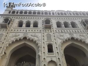 [P13] Bara Imambara - Poarta de acces către a doua curte » foto by adso
 - 
<span class="allrVoted glyphicon glyphicon-heart hidden" id="av1443165"></span>
<a class="m-l-10 hidden" id="sv1443165" onclick="voting_Foto_DelVot(,1443165,28680)" role="button">șterge vot <span class="glyphicon glyphicon-remove"></span></a>
<a id="v91443165" class=" c-red"  onclick="voting_Foto_SetVot(1443165)" role="button"><span class="glyphicon glyphicon-heart-empty"></span> <b>LIKE</b> = Votează poza</a> <img class="hidden"  id="f1443165W9" src="/imagini/loader.gif" border="0" /><span class="AjErrMes hidden" id="e1443165ErM"></span>