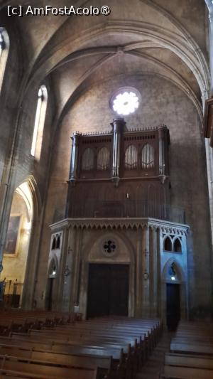 [P45] interior biserica Saint Laurent, orga si fereastra rozeta » foto by Yolanda
 - 
<span class="allrVoted glyphicon glyphicon-heart hidden" id="av1443897"></span>
<a class="m-l-10 hidden" id="sv1443897" onclick="voting_Foto_DelVot(,1443897,28687)" role="button">șterge vot <span class="glyphicon glyphicon-remove"></span></a>
<a id="v91443897" class=" c-red"  onclick="voting_Foto_SetVot(1443897)" role="button"><span class="glyphicon glyphicon-heart-empty"></span> <b>LIKE</b> = Votează poza</a> <img class="hidden"  id="f1443897W9" src="/imagini/loader.gif" border="0" /><span class="AjErrMes hidden" id="e1443897ErM"></span>