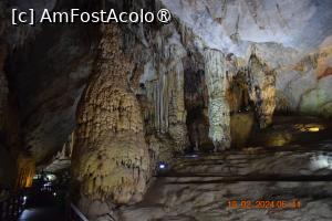 [P21] Paradise Cave - stalactite , stalagmite și coloane » foto by Pușcașu Marin
 - 
<span class="allrVoted glyphicon glyphicon-heart hidden" id="av1447210"></span>
<a class="m-l-10 hidden" id="sv1447210" onclick="voting_Foto_DelVot(,1447210,28715)" role="button">șterge vot <span class="glyphicon glyphicon-remove"></span></a>
<a id="v91447210" class=" c-red"  onclick="voting_Foto_SetVot(1447210)" role="button"><span class="glyphicon glyphicon-heart-empty"></span> <b>LIKE</b> = Votează poza</a> <img class="hidden"  id="f1447210W9" src="/imagini/loader.gif" border="0" /><span class="AjErrMes hidden" id="e1447210ErM"></span>