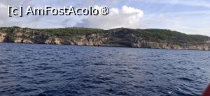 [P47] Capo Caccia - Cu vaporașul spre Grotte di Nettuno. » foto by iulianic
 - 
<span class="allrVoted glyphicon glyphicon-heart hidden" id="av1449636"></span>
<a class="m-l-10 hidden" id="sv1449636" onclick="voting_Foto_DelVot(,1449636,28742)" role="button">șterge vot <span class="glyphicon glyphicon-remove"></span></a>
<a id="v91449636" class=" c-red"  onclick="voting_Foto_SetVot(1449636)" role="button"><span class="glyphicon glyphicon-heart-empty"></span> <b>LIKE</b> = Votează poza</a> <img class="hidden"  id="f1449636W9" src="/imagini/loader.gif" border="0" /><span class="AjErrMes hidden" id="e1449636ErM"></span>