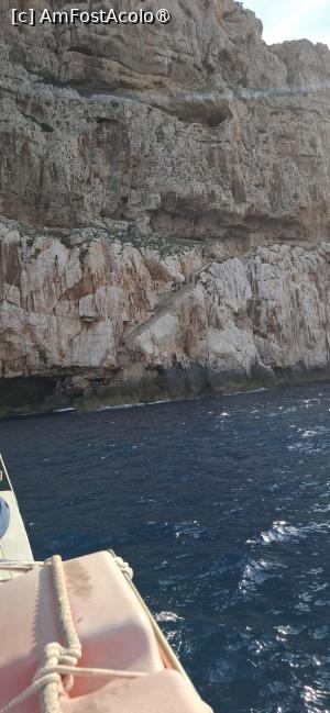 [P57] Capo Caccia - Cu vaporașul spre Grotte di Nettuno. » foto by iulianic
 - 
<span class="allrVoted glyphicon glyphicon-heart hidden" id="av1449646"></span>
<a class="m-l-10 hidden" id="sv1449646" onclick="voting_Foto_DelVot(,1449646,28742)" role="button">șterge vot <span class="glyphicon glyphicon-remove"></span></a>
<a id="v91449646" class=" c-red"  onclick="voting_Foto_SetVot(1449646)" role="button"><span class="glyphicon glyphicon-heart-empty"></span> <b>LIKE</b> = Votează poza</a> <img class="hidden"  id="f1449646W9" src="/imagini/loader.gif" border="0" /><span class="AjErrMes hidden" id="e1449646ErM"></span>