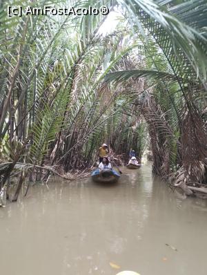 [P08] Cu barca prin Delta Mekong » foto by Marius 72
 - 
<span class="allrVoted glyphicon glyphicon-heart hidden" id="av1345141"></span>
<a class="m-l-10 hidden" id="sv1345141" onclick="voting_Foto_DelVot(,1345141,28775)" role="button">șterge vot <span class="glyphicon glyphicon-remove"></span></a>
<a id="v91345141" class=" c-red"  onclick="voting_Foto_SetVot(1345141)" role="button"><span class="glyphicon glyphicon-heart-empty"></span> <b>LIKE</b> = Votează poza</a> <img class="hidden"  id="f1345141W9" src="/imagini/loader.gif" border="0" /><span class="AjErrMes hidden" id="e1345141ErM"></span>