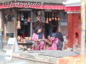 [P23] Bhaktapur - Durbar Square. Comerț. » foto by iulianic
 - 
<span class="allrVoted glyphicon glyphicon-heart hidden" id="av1456670"></span>
<a class="m-l-10 hidden" id="sv1456670" onclick="voting_Foto_DelVot(,1456670,28787)" role="button">șterge vot <span class="glyphicon glyphicon-remove"></span></a>
<a id="v91456670" class=" c-red"  onclick="voting_Foto_SetVot(1456670)" role="button"><span class="glyphicon glyphicon-heart-empty"></span> <b>LIKE</b> = Votează poza</a> <img class="hidden"  id="f1456670W9" src="/imagini/loader.gif" border="0" /><span class="AjErrMes hidden" id="e1456670ErM"></span>