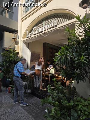 [P01] Le Comptoir; Tati studiind meniul » foto by crismis
 - 
<span class="allrVoted glyphicon glyphicon-heart hidden" id="av1535529"></span>
<a class="m-l-10 hidden" id="sv1535529" onclick="voting_Foto_DelVot(,1535529,28794)" role="button">șterge vot <span class="glyphicon glyphicon-remove"></span></a>
<a id="v91535529" class=" c-red"  onclick="voting_Foto_SetVot(1535529)" role="button"><span class="glyphicon glyphicon-heart-empty"></span> <b>LIKE</b> = Votează poza</a> <img class="hidden"  id="f1535529W9" src="/imagini/loader.gif" border="0" /><span class="AjErrMes hidden" id="e1535529ErM"></span>