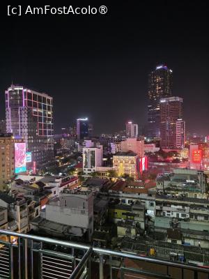 [P15] Saigon Saigon Bar » foto by crismis
 - 
<span class="allrVoted glyphicon glyphicon-heart hidden" id="av1535543"></span>
<a class="m-l-10 hidden" id="sv1535543" onclick="voting_Foto_DelVot(,1535543,28794)" role="button">șterge vot <span class="glyphicon glyphicon-remove"></span></a>
<a id="v91535543" class=" c-red"  onclick="voting_Foto_SetVot(1535543)" role="button"><span class="glyphicon glyphicon-heart-empty"></span> <b>LIKE</b> = Votează poza</a> <img class="hidden"  id="f1535543W9" src="/imagini/loader.gif" border="0" /><span class="AjErrMes hidden" id="e1535543ErM"></span>
