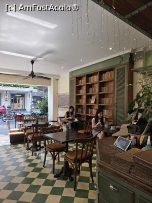 [P04] Le Comptoir » foto by crismis
 - 
<span class="allrVoted glyphicon glyphicon-heart hidden" id="av1535532"></span>
<a class="m-l-10 hidden" id="sv1535532" onclick="voting_Foto_DelVot(,1535532,28794)" role="button">șterge vot <span class="glyphicon glyphicon-remove"></span></a>
<a id="v91535532" class=" c-red"  onclick="voting_Foto_SetVot(1535532)" role="button"><span class="glyphicon glyphicon-heart-empty"></span> <b>LIKE</b> = Votează poza</a> <img class="hidden"  id="f1535532W9" src="/imagini/loader.gif" border="0" /><span class="AjErrMes hidden" id="e1535532ErM"></span>