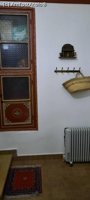 [P15] Meknès, Riad Dar Pa Labzioui, Camera Twin, Cuierul cu un Coș bun pentru orice și dulapul încastrat în zid... » foto by mprofeanu
 - 
<span class="allrVoted glyphicon glyphicon-heart hidden" id="av1459170"></span>
<a class="m-l-10 hidden" id="sv1459170" onclick="voting_Foto_DelVot(,1459170,28809)" role="button">șterge vot <span class="glyphicon glyphicon-remove"></span></a>
<a id="v91459170" class=" c-red"  onclick="voting_Foto_SetVot(1459170)" role="button"><span class="glyphicon glyphicon-heart-empty"></span> <b>LIKE</b> = Votează poza</a> <img class="hidden"  id="f1459170W9" src="/imagini/loader.gif" border="0" /><span class="AjErrMes hidden" id="e1459170ErM"></span>