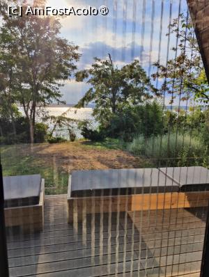 [P09] Căsuța noastră, vedere spre lac » foto by crismis
 - 
<span class="allrVoted glyphicon glyphicon-heart hidden" id="av1463614"></span>
<a class="m-l-10 hidden" id="sv1463614" onclick="voting_Foto_DelVot(,1463614,28836)" role="button">șterge vot <span class="glyphicon glyphicon-remove"></span></a>
<a id="v91463614" class=" c-red"  onclick="voting_Foto_SetVot(1463614)" role="button"><span class="glyphicon glyphicon-heart-empty"></span> <b>LIKE</b> = Votează poza</a> <img class="hidden"  id="f1463614W9" src="/imagini/loader.gif" border="0" /><span class="AjErrMes hidden" id="e1463614ErM"></span>