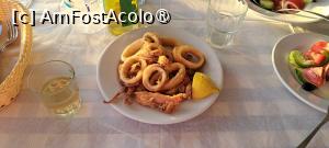 [P17] Taverna Talera, calamari prăjiţi » foto by irinad
 - 
<span class="allrVoted glyphicon glyphicon-heart hidden" id="av1464171"></span>
<a class="m-l-10 hidden" id="sv1464171" onclick="voting_Foto_DelVot(,1464171,28841)" role="button">șterge vot <span class="glyphicon glyphicon-remove"></span></a>
<a id="v91464171" class=" c-red"  onclick="voting_Foto_SetVot(1464171)" role="button"><span class="glyphicon glyphicon-heart-empty"></span> <b>LIKE</b> = Votează poza</a> <img class="hidden"  id="f1464171W9" src="/imagini/loader.gif" border="0" /><span class="AjErrMes hidden" id="e1464171ErM"></span>