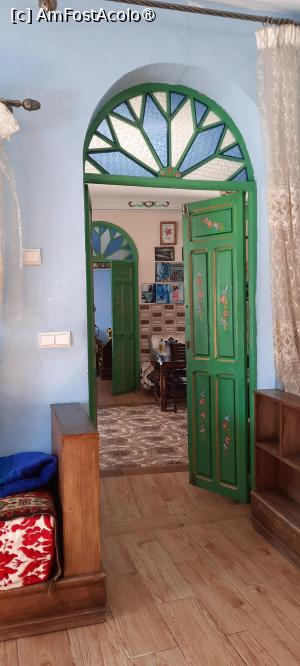 [P05] Chefchaouen, Restaurantul Bab Ssour, Ușă marocană între săli » foto by mprofeanu
 - 
<span class="allrVoted glyphicon glyphicon-heart hidden" id="av1466076"></span>
<a class="m-l-10 hidden" id="sv1466076" onclick="voting_Foto_DelVot(,1466076,28869)" role="button">șterge vot <span class="glyphicon glyphicon-remove"></span></a>
<a id="v91466076" class=" c-red"  onclick="voting_Foto_SetVot(1466076)" role="button"><span class="glyphicon glyphicon-heart-empty"></span> <b>LIKE</b> = Votează poza</a> <img class="hidden"  id="f1466076W9" src="/imagini/loader.gif" border="0" /><span class="AjErrMes hidden" id="e1466076ErM"></span>