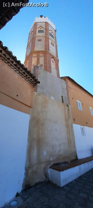 [P19] Chefchaouen, Piața Uta el Hammam, Marea Moschee pozată din lateral » foto by mprofeanu
 - 
<span class="allrVoted glyphicon glyphicon-heart hidden" id="av1467385"></span>
<a class="m-l-10 hidden" id="sv1467385" onclick="voting_Foto_DelVot(,1467385,28870)" role="button">șterge vot <span class="glyphicon glyphicon-remove"></span></a>
<a id="v91467385" class=" c-red"  onclick="voting_Foto_SetVot(1467385)" role="button"><span class="glyphicon glyphicon-heart-empty"></span> <b>LIKE</b> = Votează poza</a> <img class="hidden"  id="f1467385W9" src="/imagini/loader.gif" border="0" /><span class="AjErrMes hidden" id="e1467385ErM"></span>